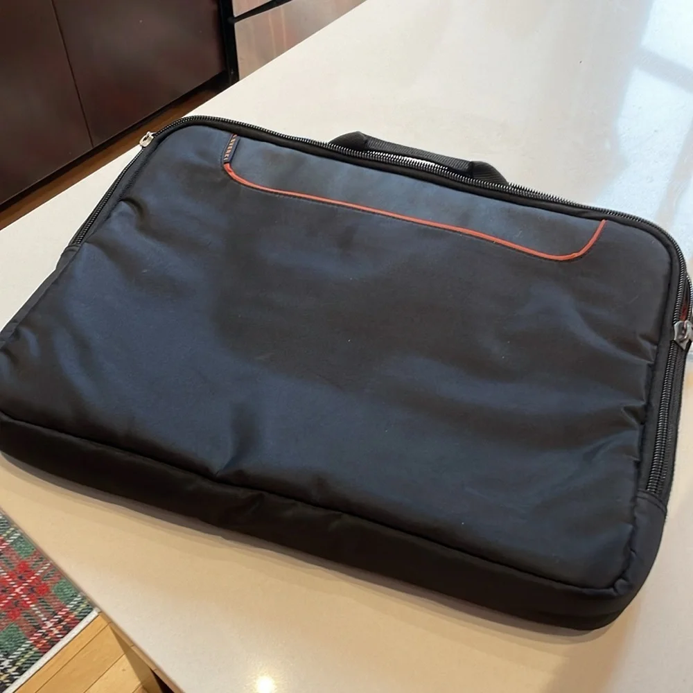 Everki 18” Commuter Laptop Sleeve w/ Memory Foam, Front Stash Pocket